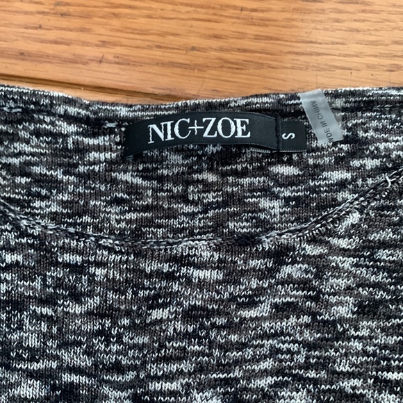 NWT Nic & Zoe black and white sweater with bell sleeves - size small - Picture 2 of 3